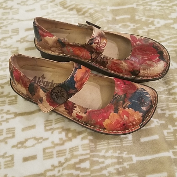 Alegria by PG Lite Floral Mary Janes - Picture 3 of 7